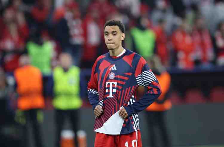 德媒:穆西亚拉开始单独训练,预计无法赶上10月26日的德甲联赛